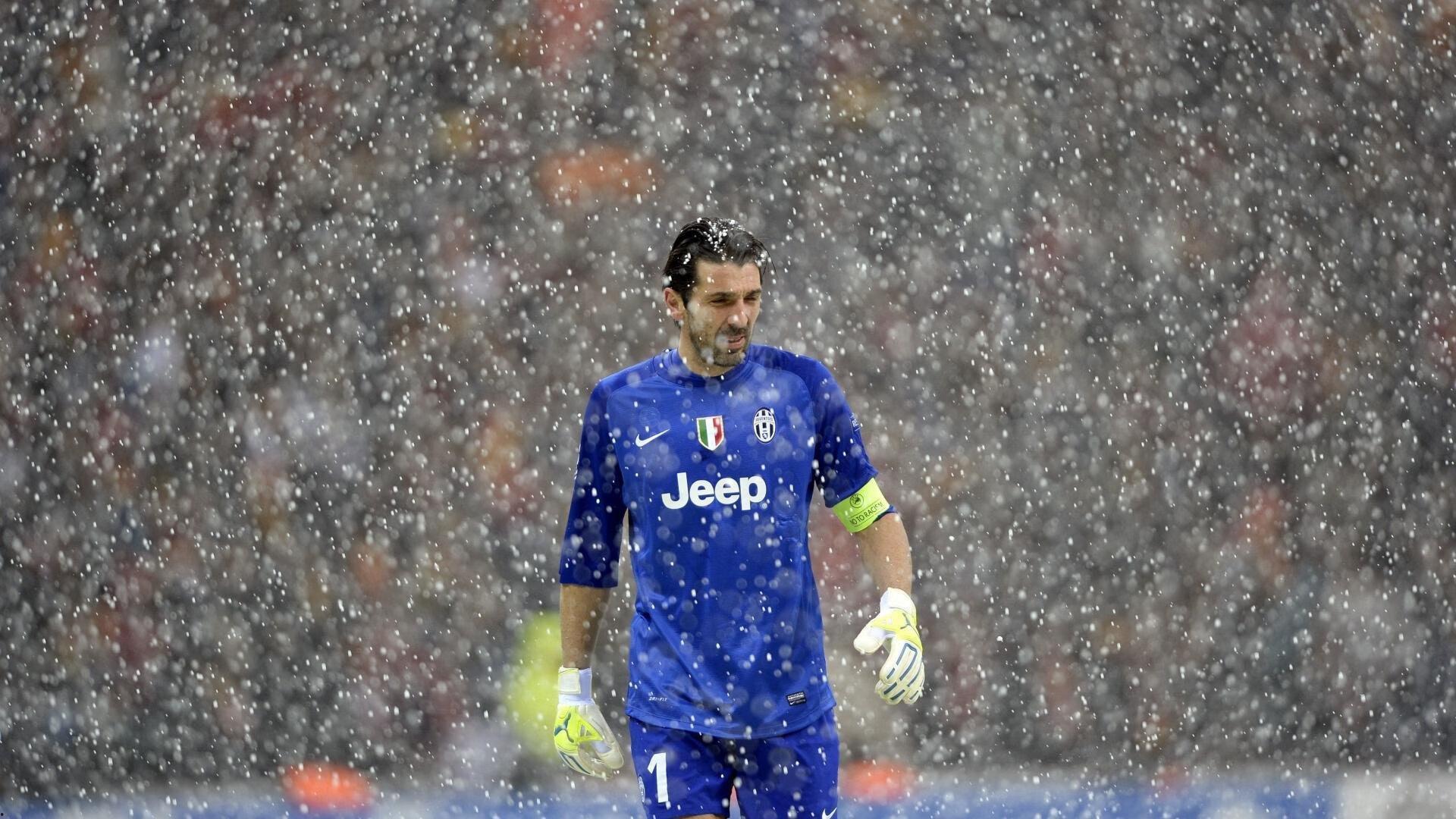 点球大战惊心动魄，豪门对决终见分晓